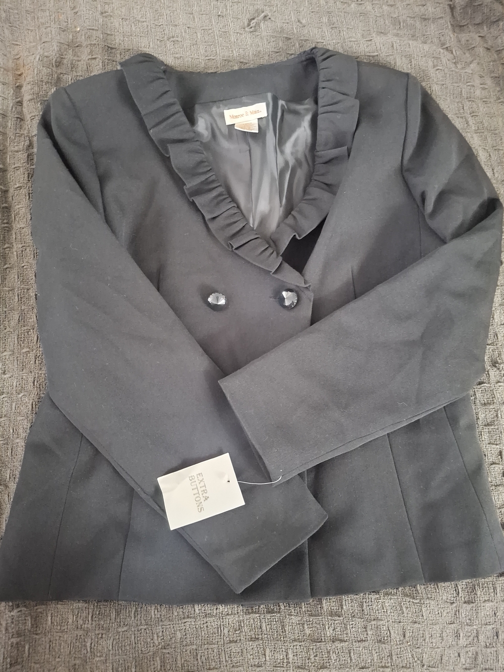 Monroe & Main Black Ruffled V‑Neck Double-Breasted Blazer